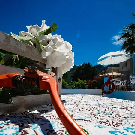 Aegli Hotel *